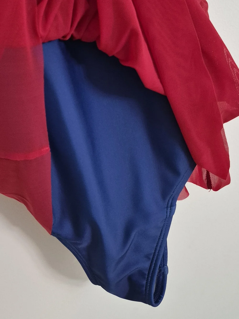 Marvel Captain Marvel Inspired Red, Blue & Yellow Girls' 14/16 Costume - Picture 4 of 7